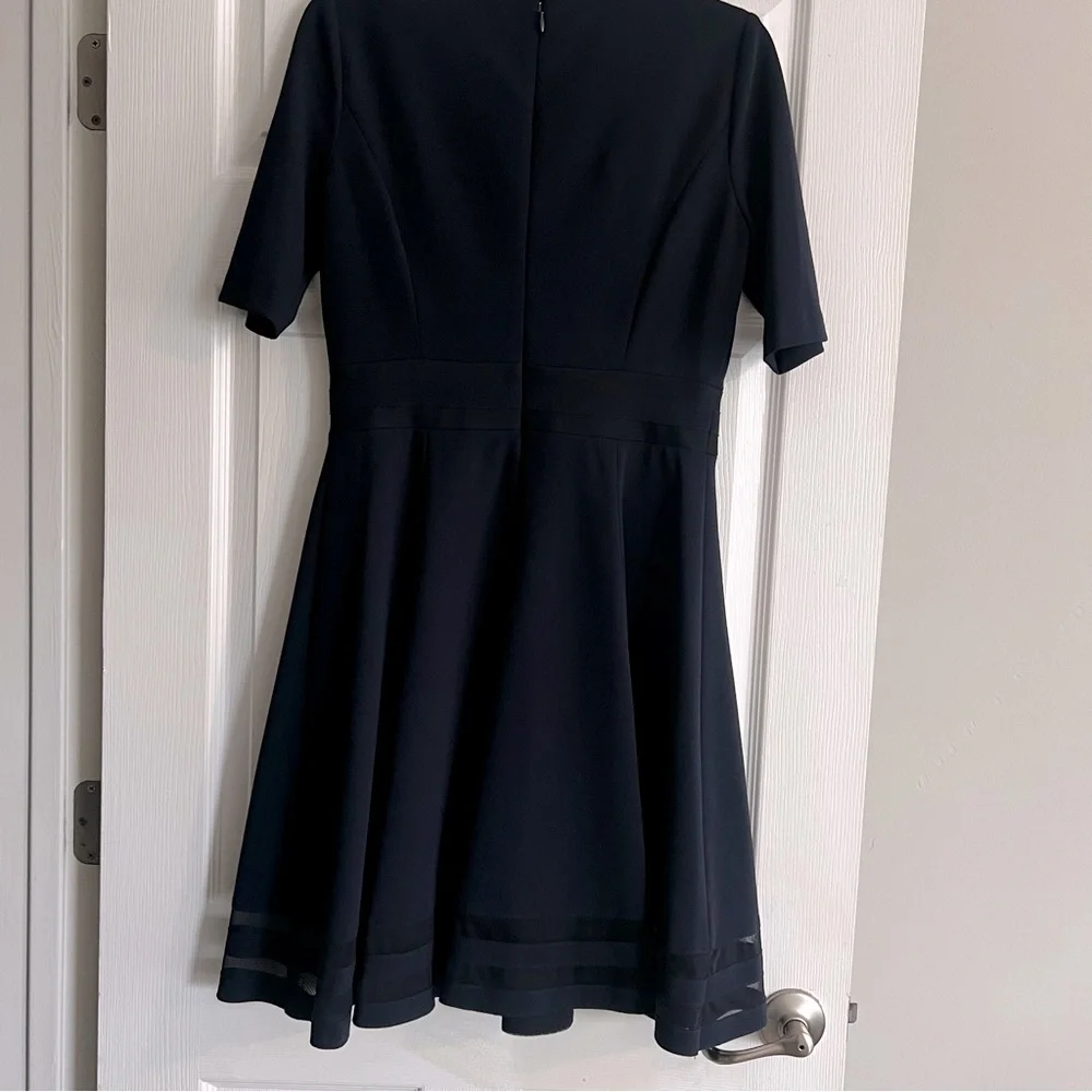 Calvin Klein navy blue dress w/ sleeves, size 8 - Picture 5 of 8